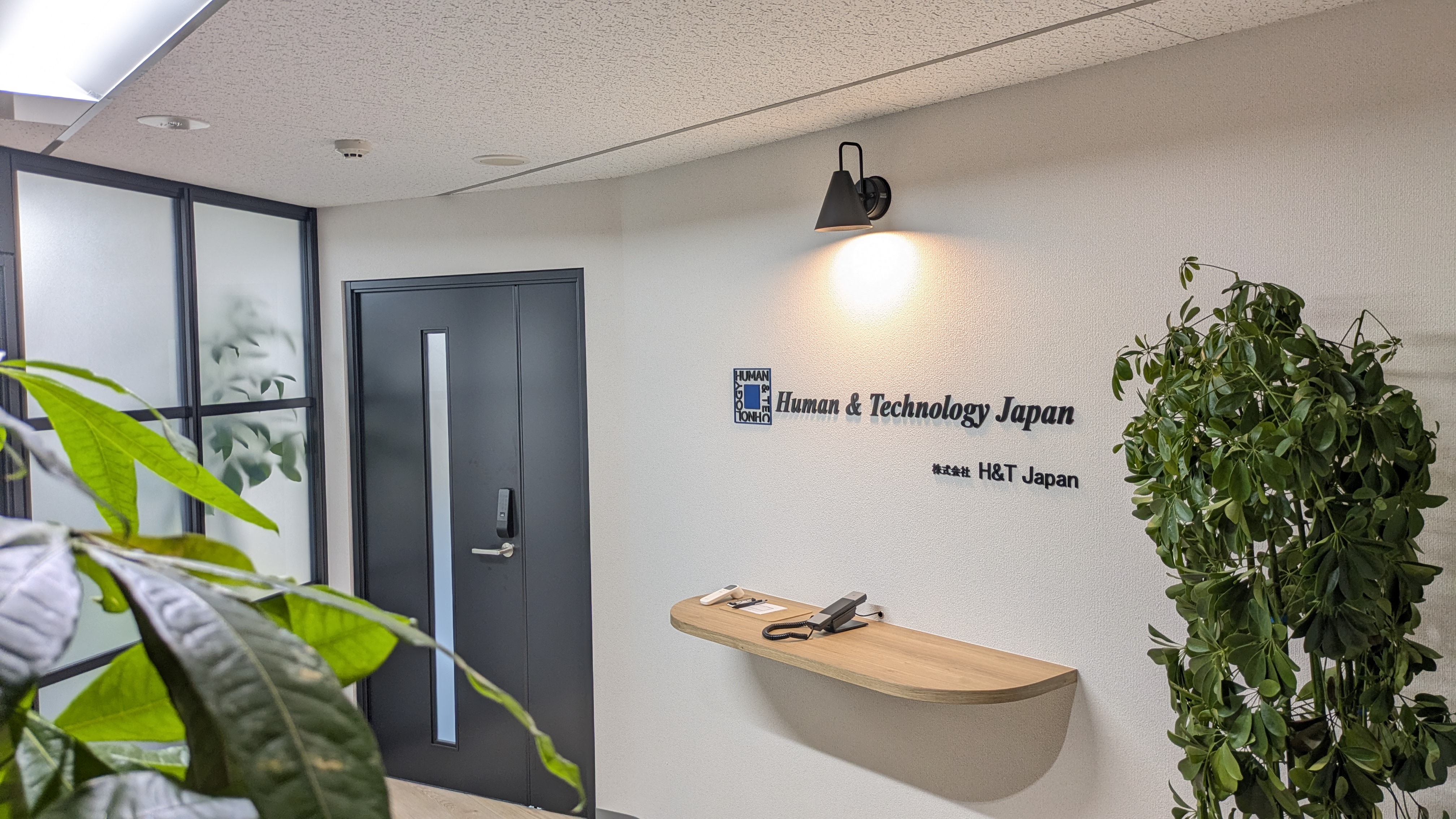 オフィスエントランス